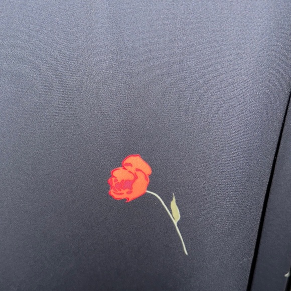 Black Sleeveless Dress with Embellished Front Design - Picture 4 of 6